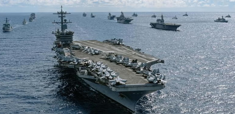 ইরানের দিকে যাচ্ছে যুক্তরাষ্ট্রের বিশাল ‘নৌবহর