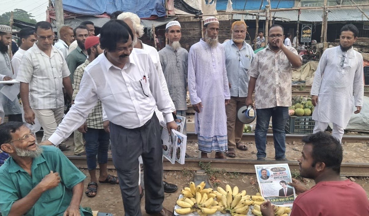 শ্রীপুরে ইউনিয়নকে সন্ত্রাস চাঁদাবাজ ও মাদকমুক্ত করতে চেয়ারম্যান প্রার্থীর গণসংযোগ