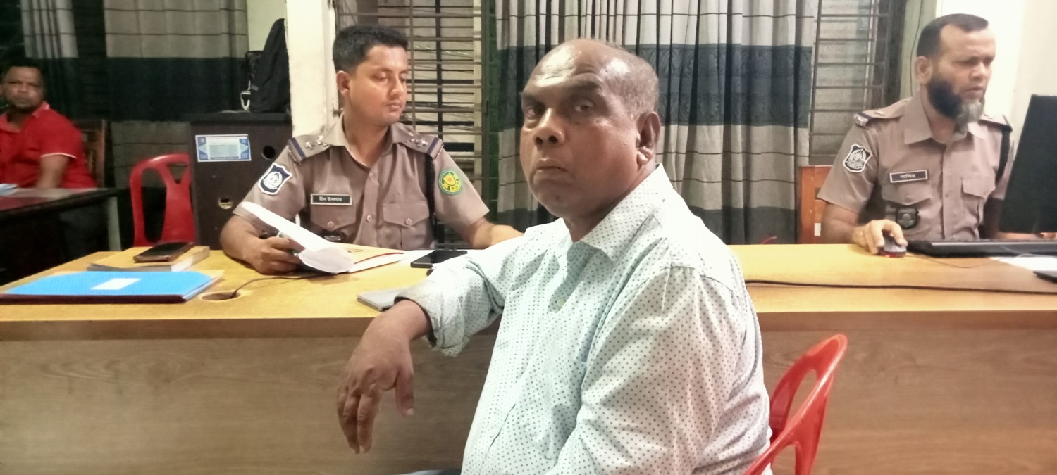 বিএনএস সেন্টার–আব্দুল্লাহপুর ফ্লাইওভারে আতঙ্ক: ছিনতাইকারীর কবলে ‘দ্য এশিয়ান এইজ’-এর সাংবাদিক