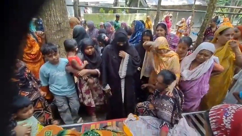 রাজৈরে পানিতে পড়ে ৫ বছর বয়সী দুই জমজ বোনের মৃত্যু