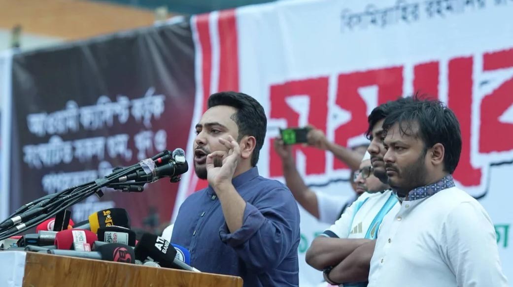 আওয়ামী লীগ, বিএনপি শক্তির বিরুদ্ধে সমানভাবে লড়াই চালিয়ে যেতে হবে- নাহিদ ইসলাম