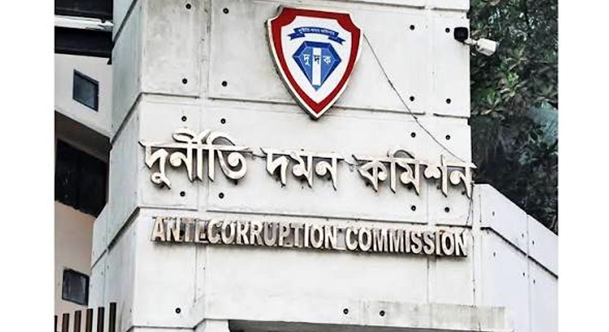 এক দশক আনন্দ শিপইয়ার্ডের মালিক বারীর বিরুদ্ধে দুদকের অনুসন্ধান