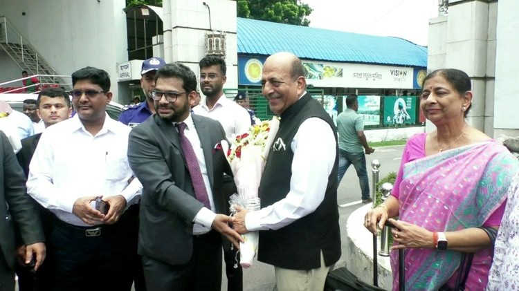 এক সাথে মিলে কাজ করার কথা বললেন নতুন ভারতীয় হাইকমিশনার