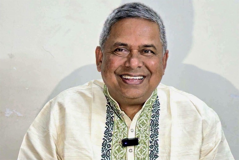 ডা. বাচ্চু স্বাস্থ্য মন্ত্রণালয়ের সম্পর্কিত সংসদীয় কমিটির সভাপতি