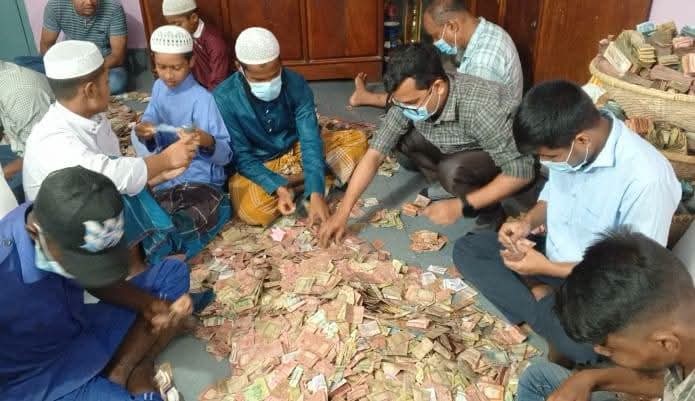 খড়মপুর মাজারের দানবাক্সে ওরস উপলক্ষে  মিললো এক কোটি তিন লাখ টাকা