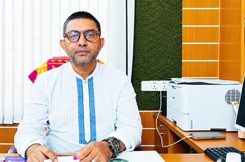 জ্বর হলেই কি ডেঙ্গু? ভাইরাস জ্বর ও ডেঙ্গু জ্বর  চেনার উপায় জানালেন চিকিৎসক